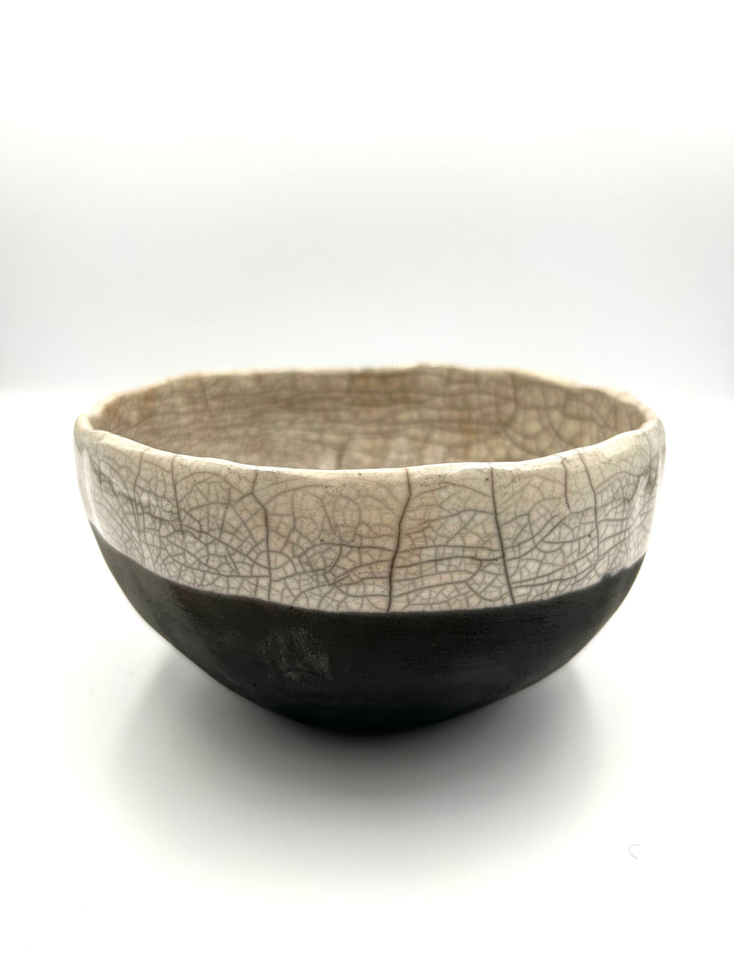 Bol en Raku Fait à la Main par Isabelle Blanchy - Élégance Artisanale pour Vos Repas