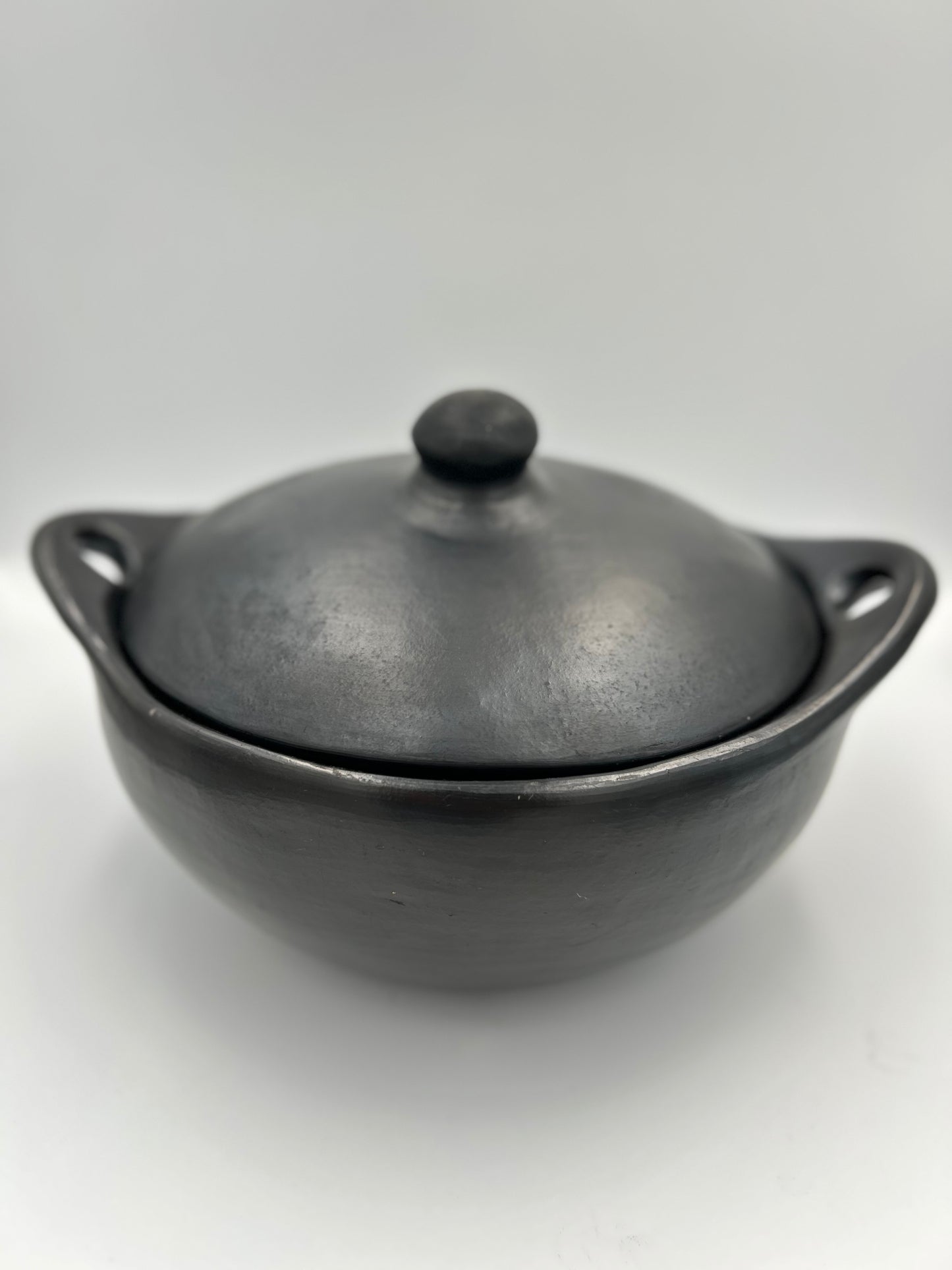 Cocotte ovale en Terre Cuite Artisanale Indigena - Tradition et Excellence Colombiennes