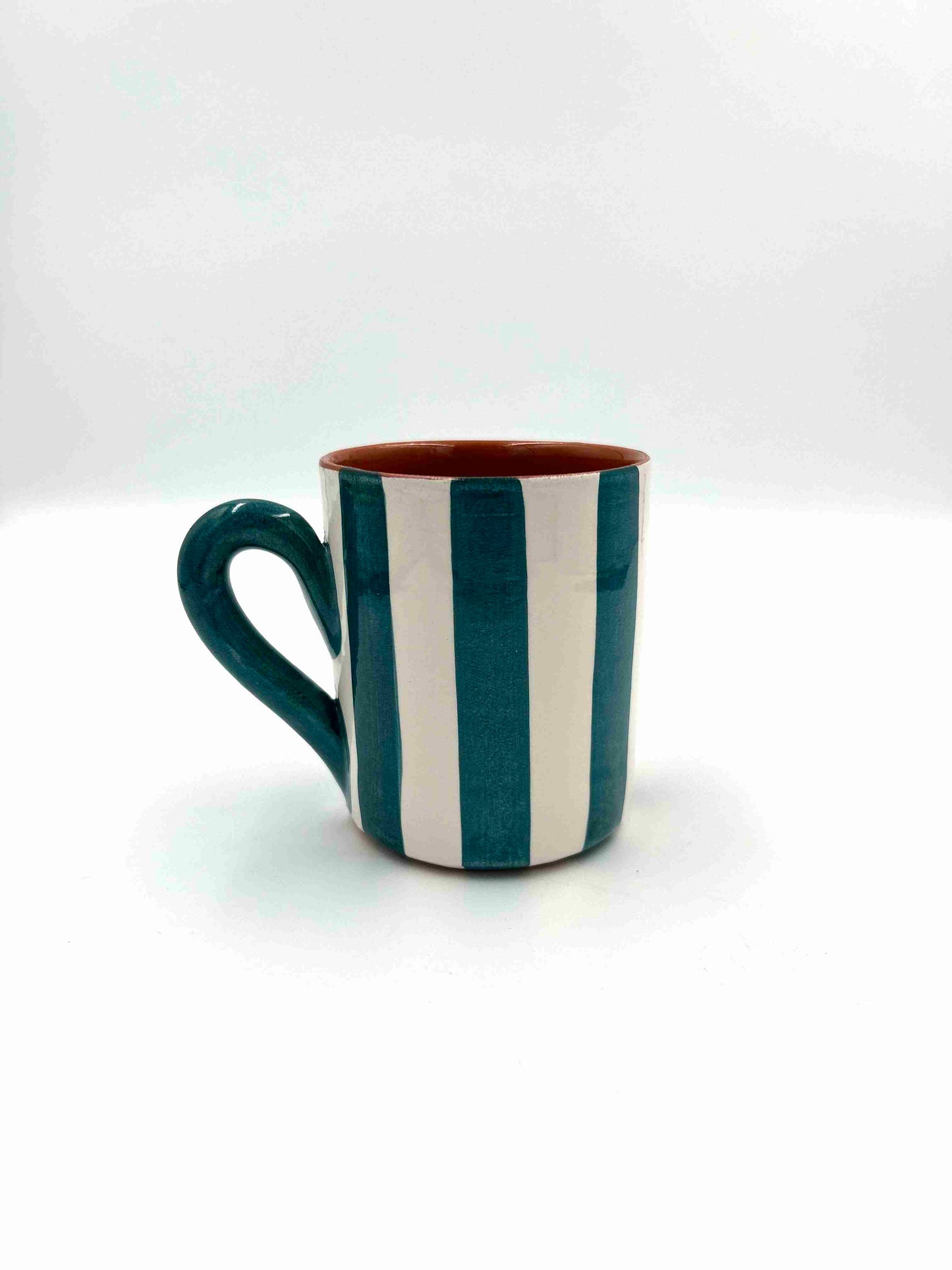 Mug en Terre Cuite Fait à la Main par Casa Cubista - Authenticité et Charme Rustique